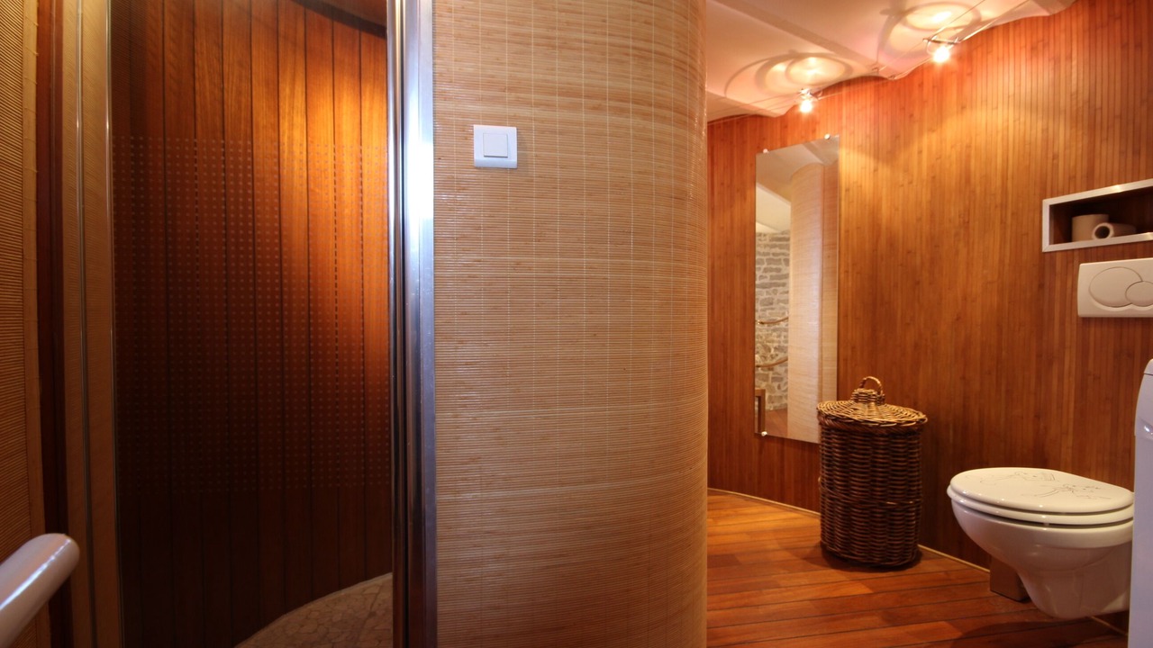Photo of Bathroom in Saint-Desert