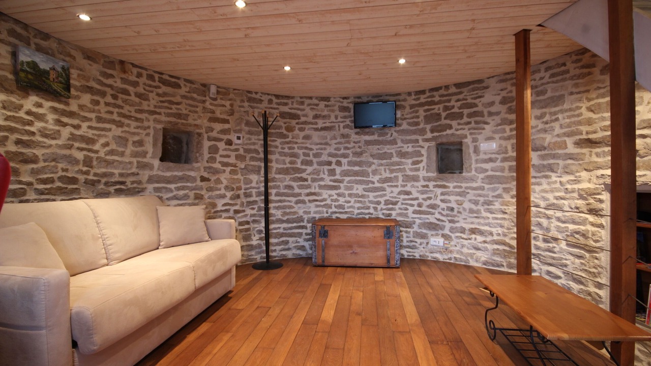 Photo of Livingroom in Saint-Desert