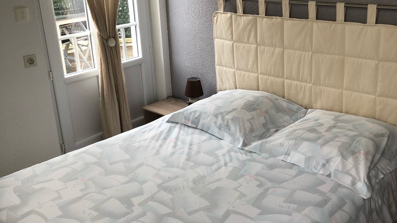 Photo of Bedroom in Esquieze-Sere