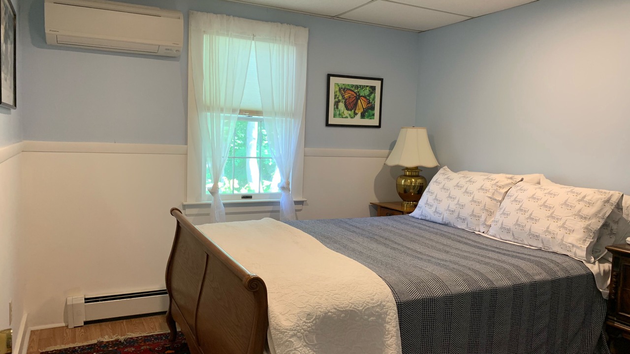 Photo of Bedroom in Damariscotta