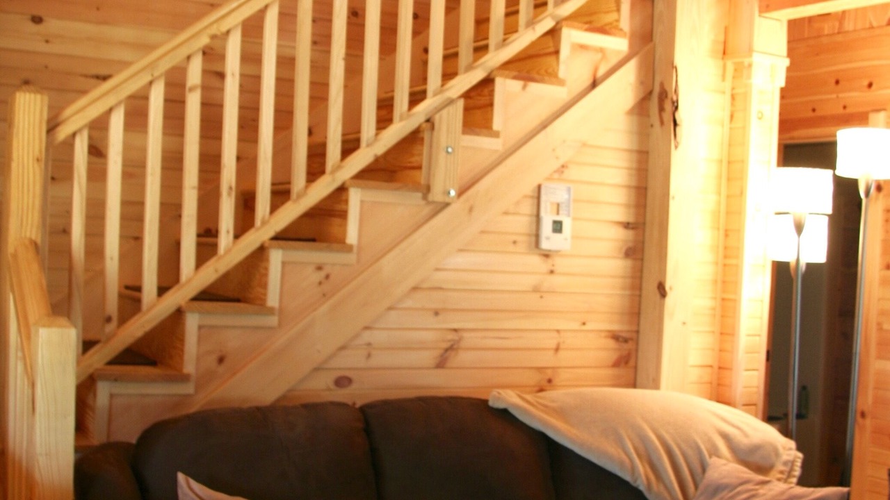 Photo of Livingroom in West Jefferson