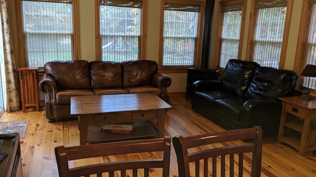 Photo of Livingroom in Bayview