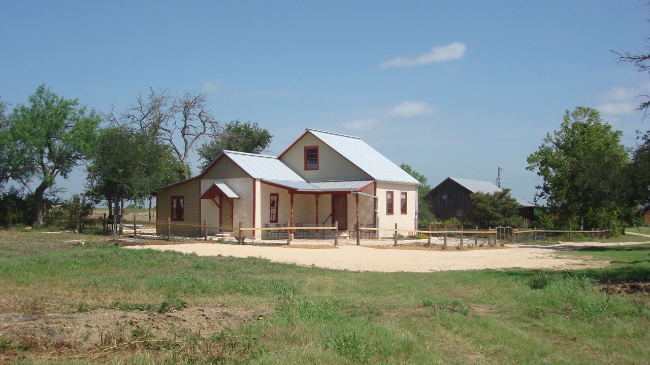 Photo of Others in Seguin