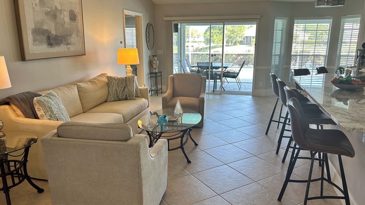 Photo of Livingroom in Crown Pointe