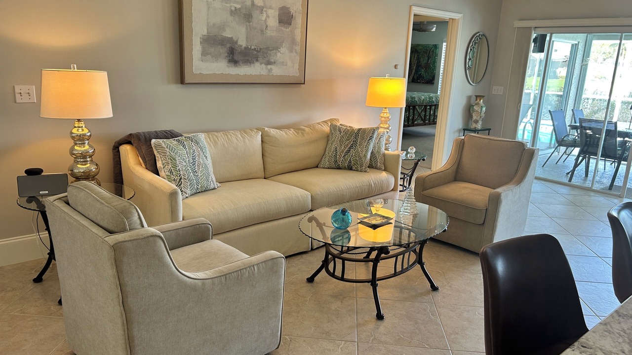 Photo of Livingroom in Crown Pointe