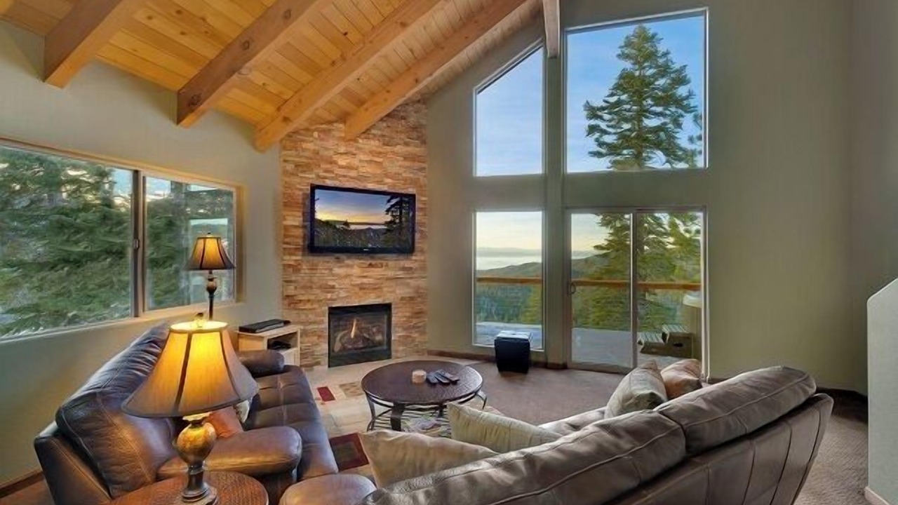 Photo of Livingroom in Tahoe Village