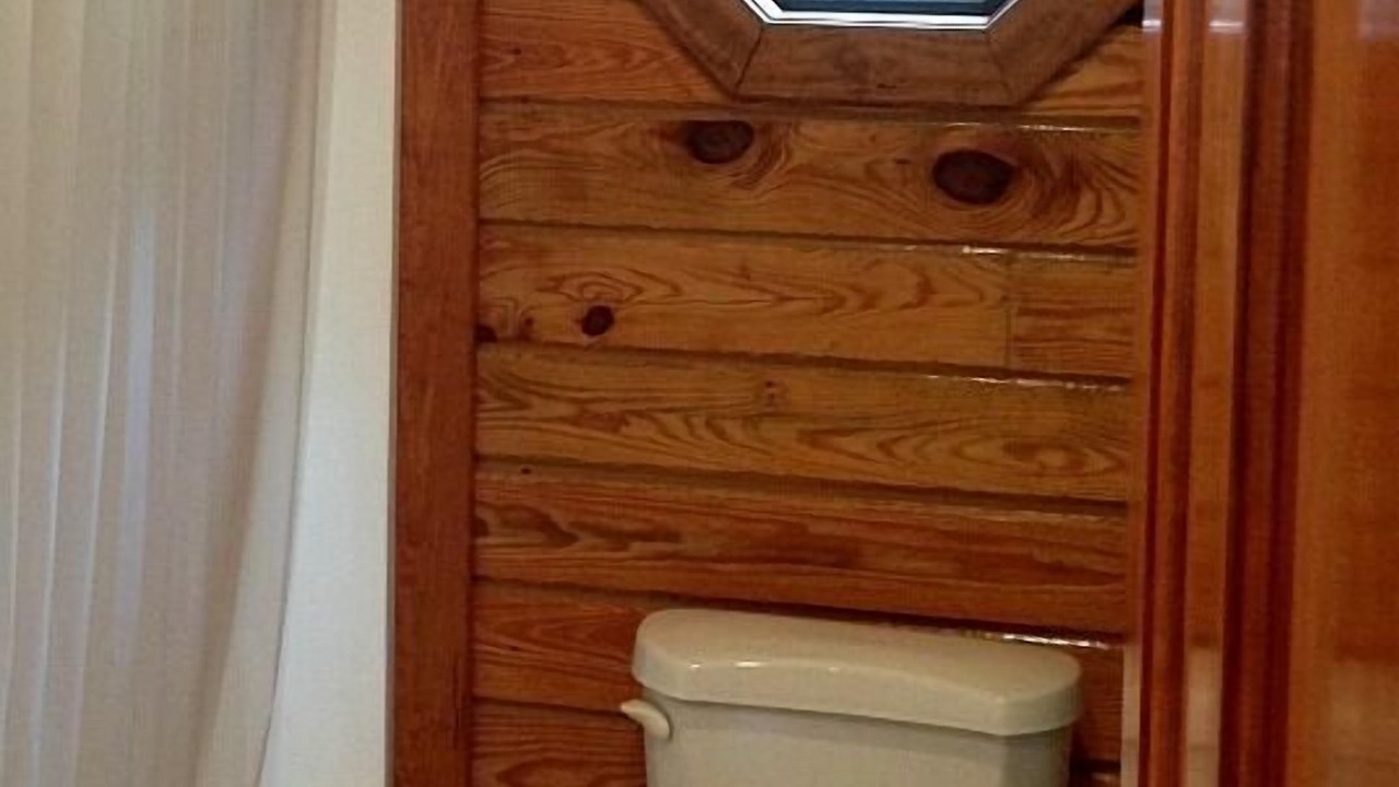 Photo of Bathroom in Drasco