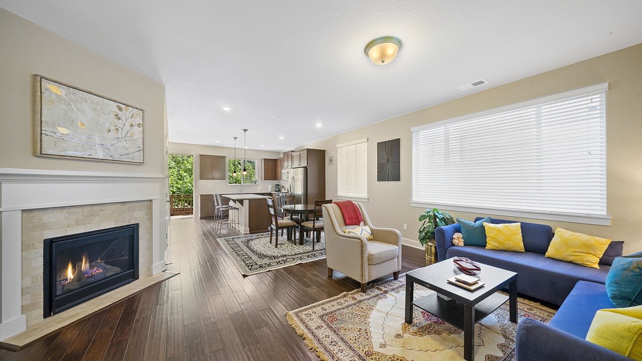 Photo of Livingroom in West Haven-Sylvan