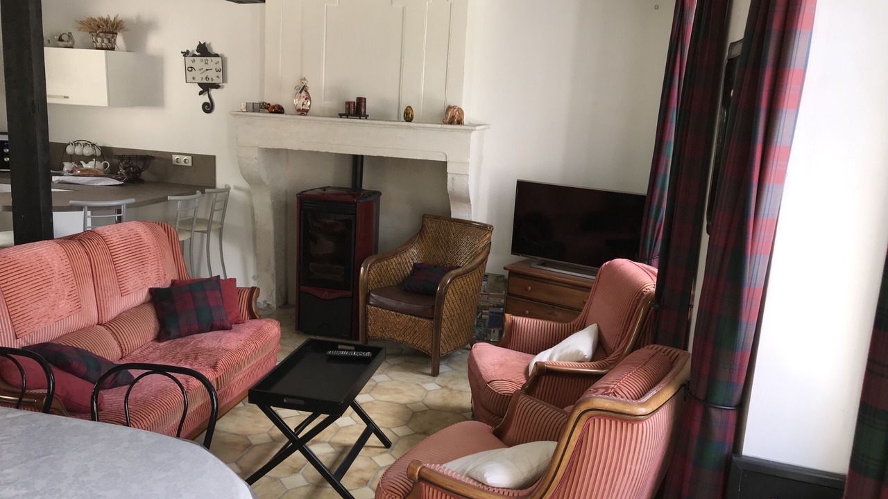 Photo of Livingroom in Saint-Sever-de-Saintonge