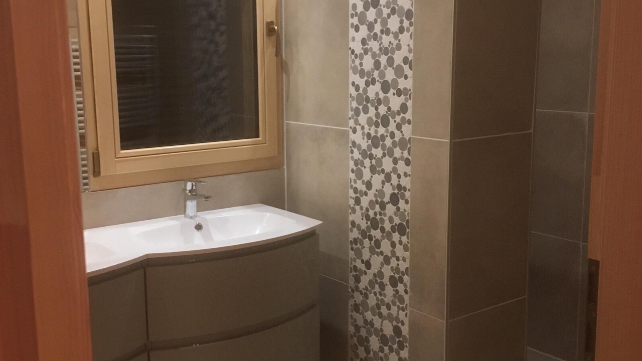 Photo of Bathroom in Pugny-Chatenod