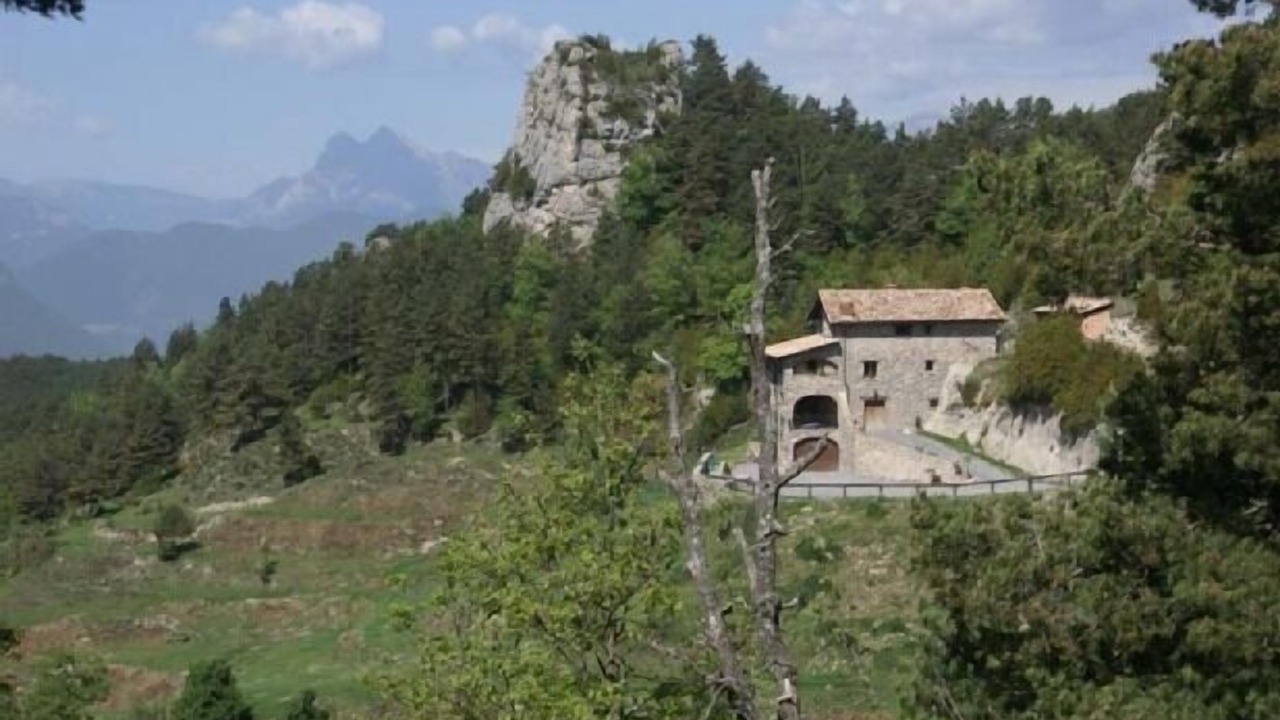 Photo of Outdoor in Gombren