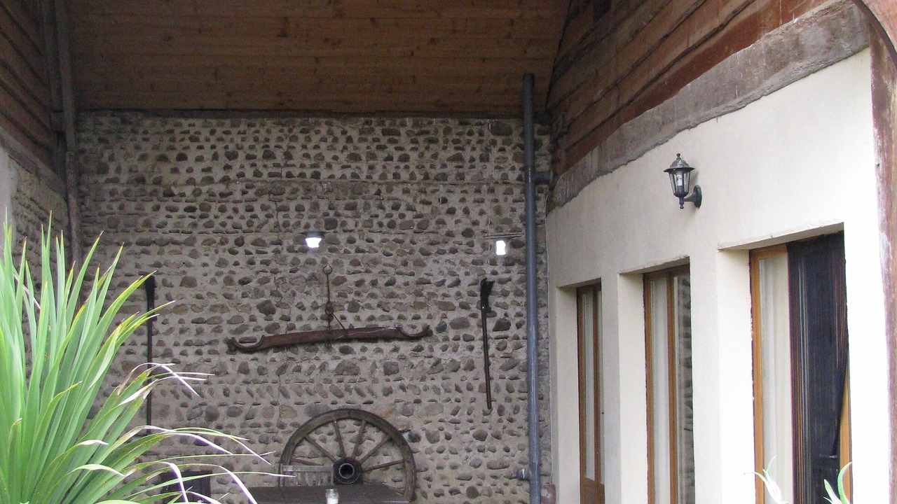 Photo of Patio Balcony in Thuy