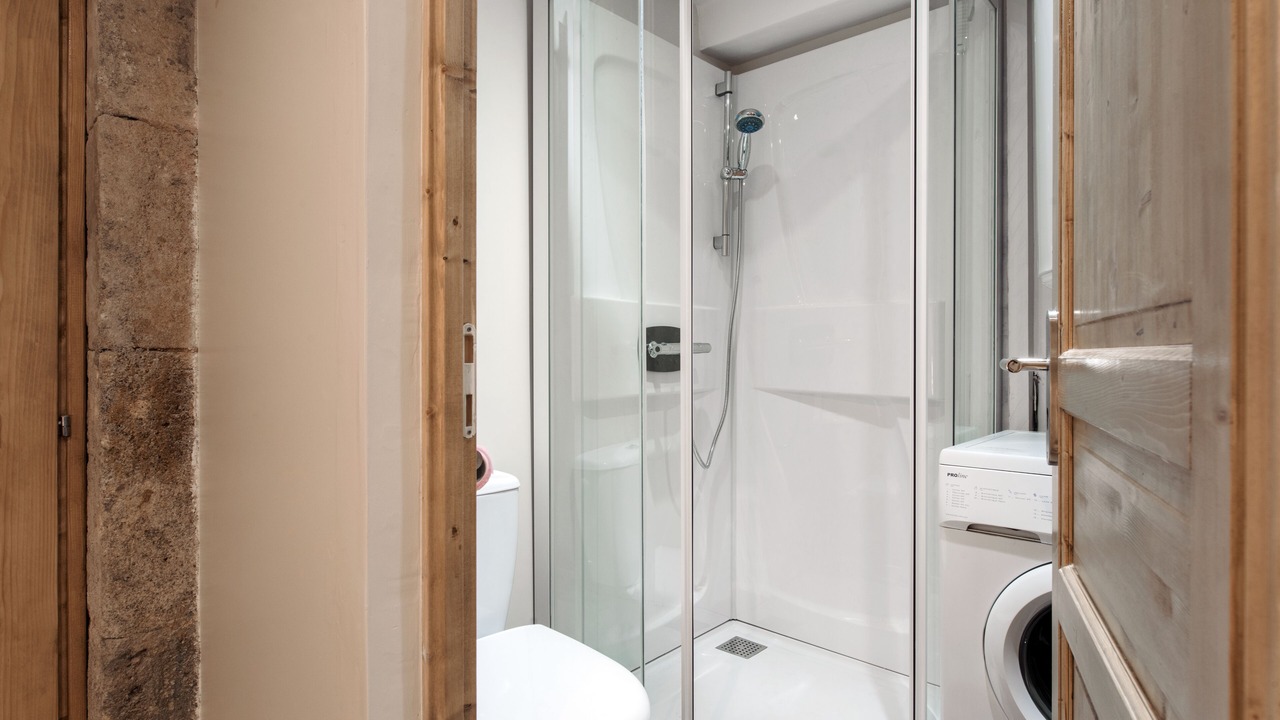 Photo of Bathroom in Lablachere