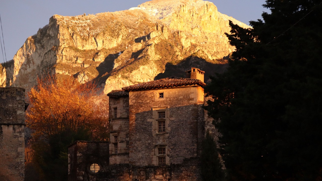 Photo of Outdoor in Saou