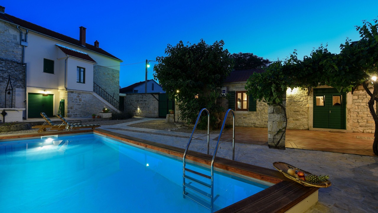Photo of Outdoor in Smilcic