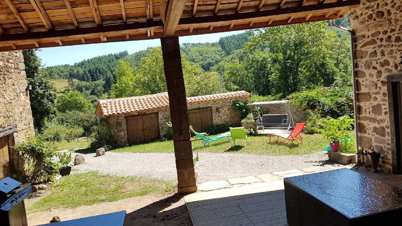 Photo of Patio Balcony in Domeyrat