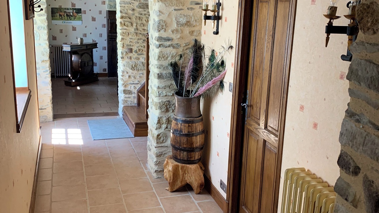 Photo of Others in La Caine