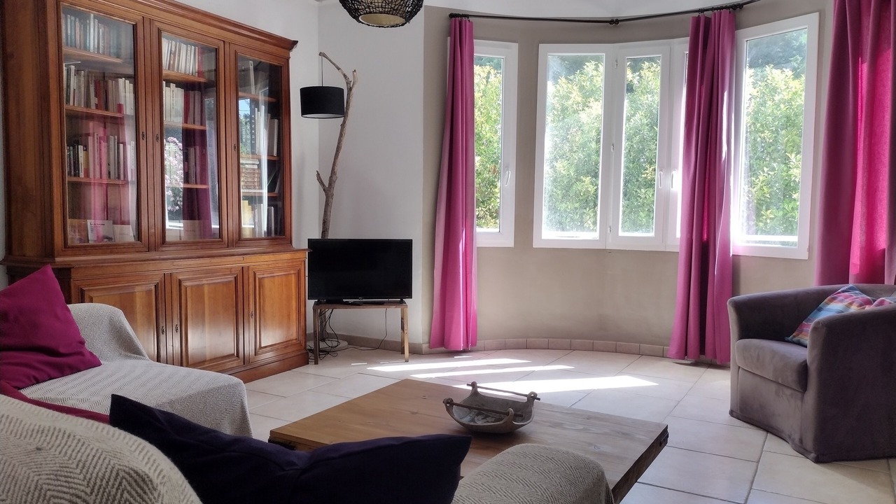 Photo of Livingroom in Mireval