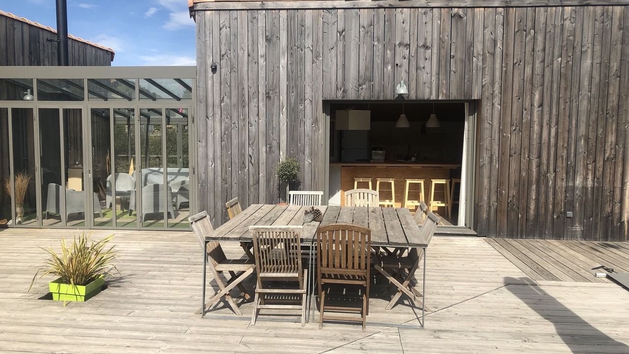 Photo of Outdoor in Banne