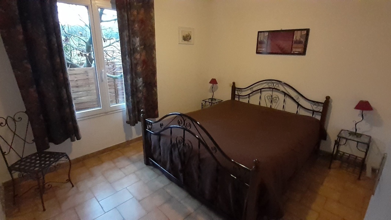 Photo of Bedroom in Mornas