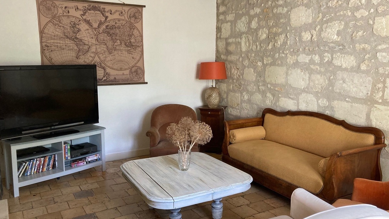 Photo of Livingroom in Larcay