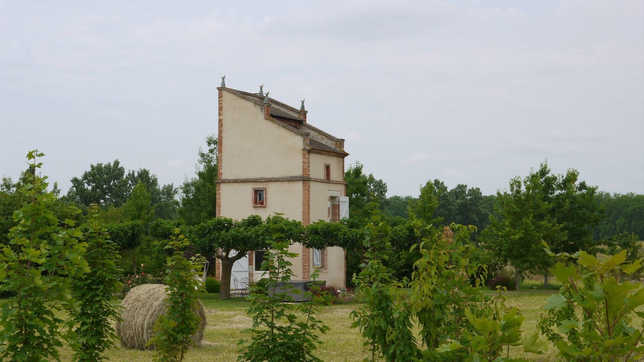 Photo of Outdoor in Pommevic