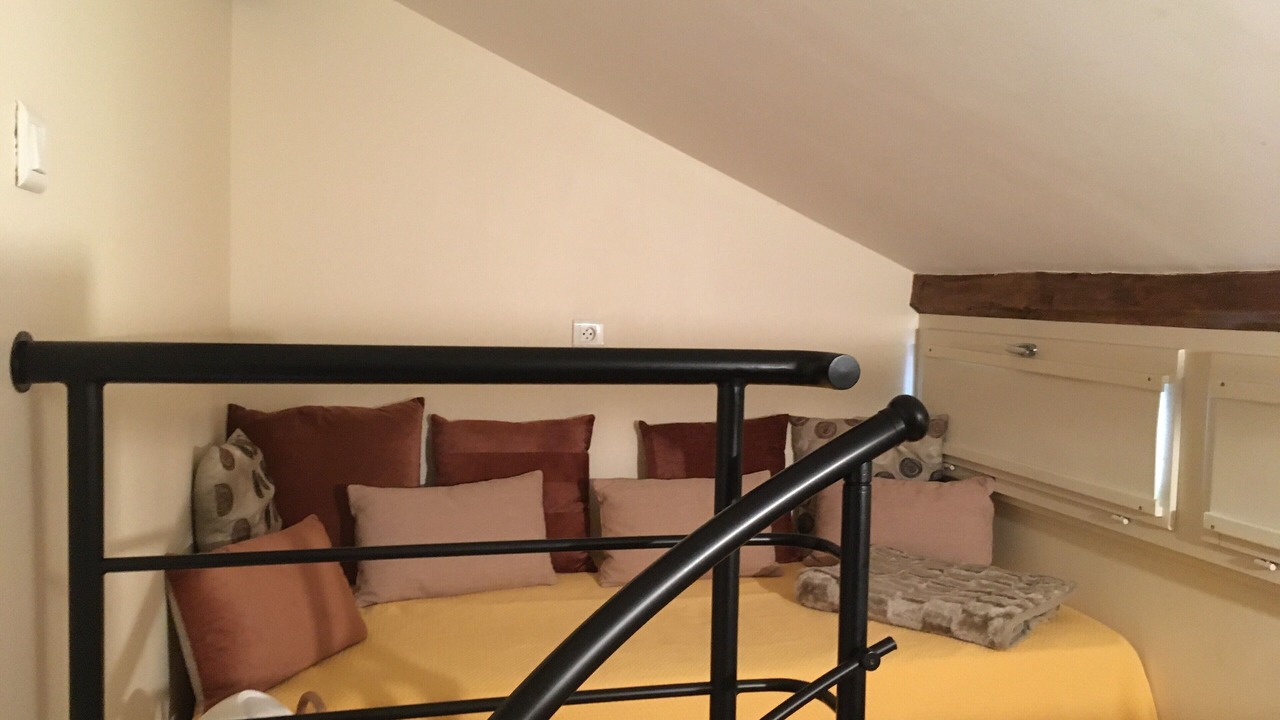 Photo of Bedroom in Pommevic