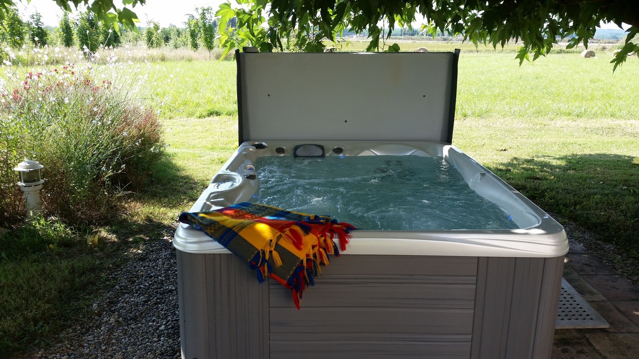 Photo of Outdoor in Pommevic