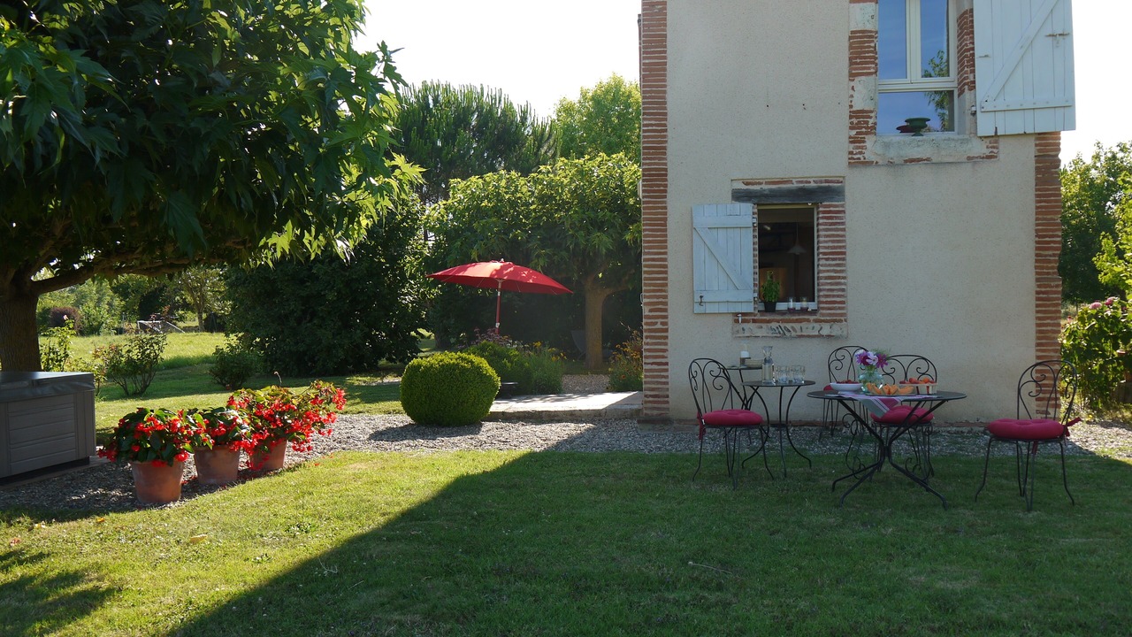 Photo of Outdoor in Pommevic