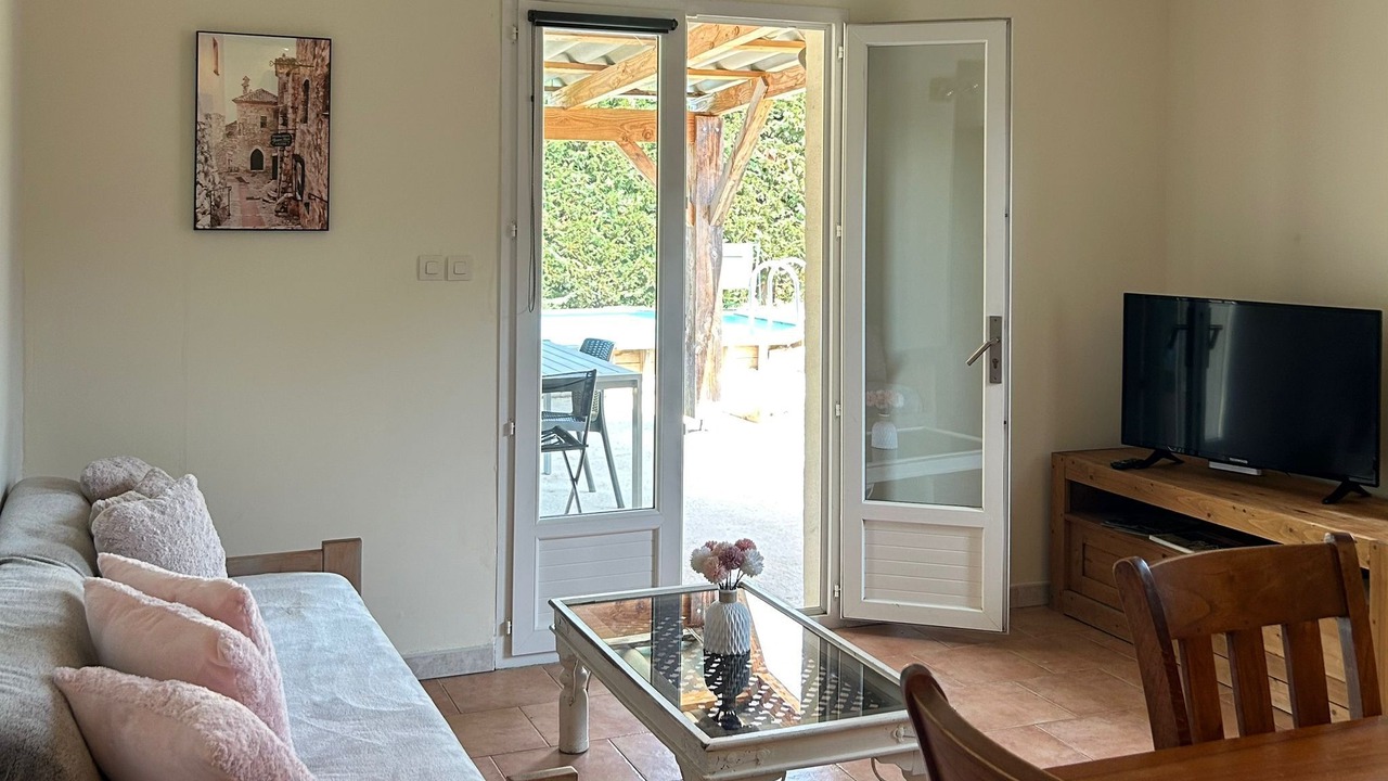 Photo of Livingroom in Servas