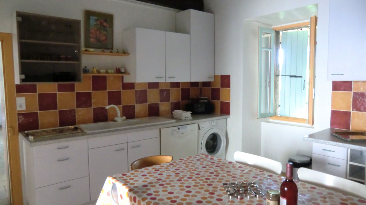 Photo of Kitchen in Berrias-et-Casteljau