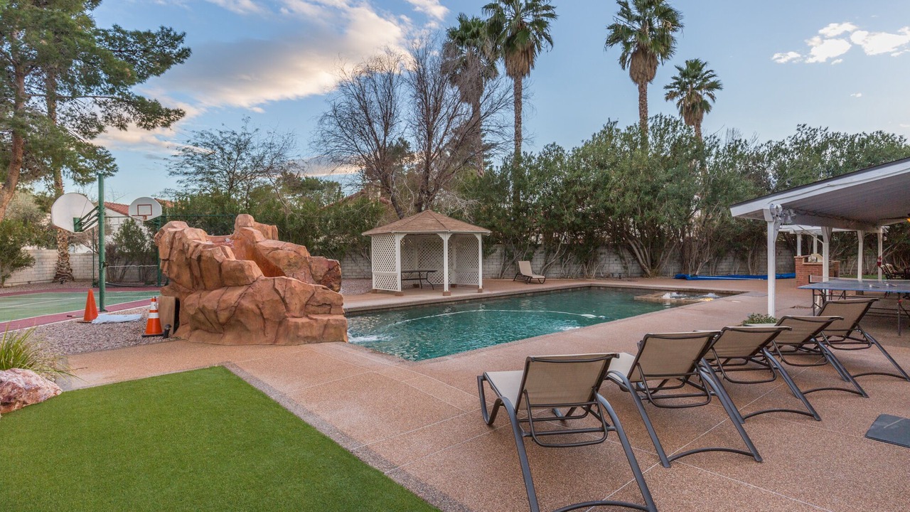 Photo of Outdoor in Rancho Oakey