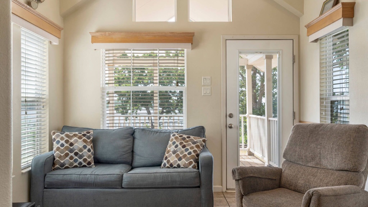 Photo of Livingroom in Sperry