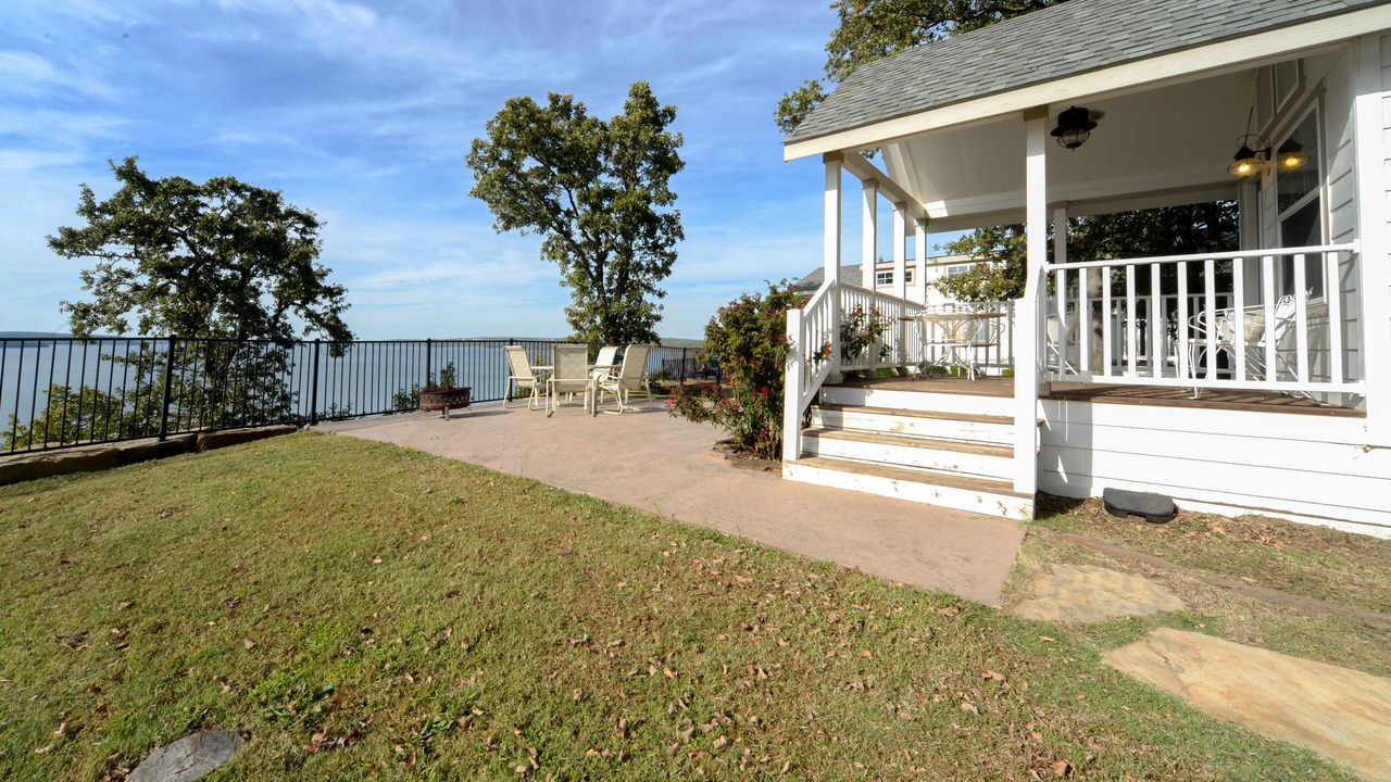 Photo of Patio Balcony in Sperry