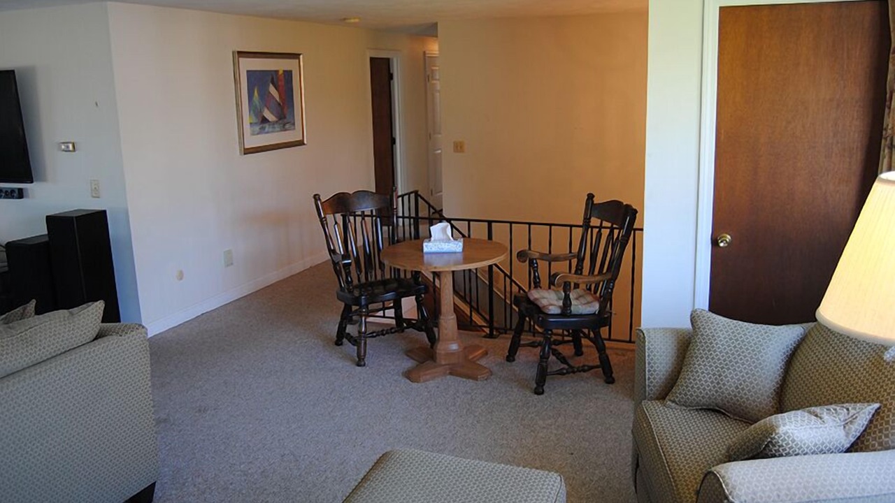 Photo of Livingroom in Pine Point