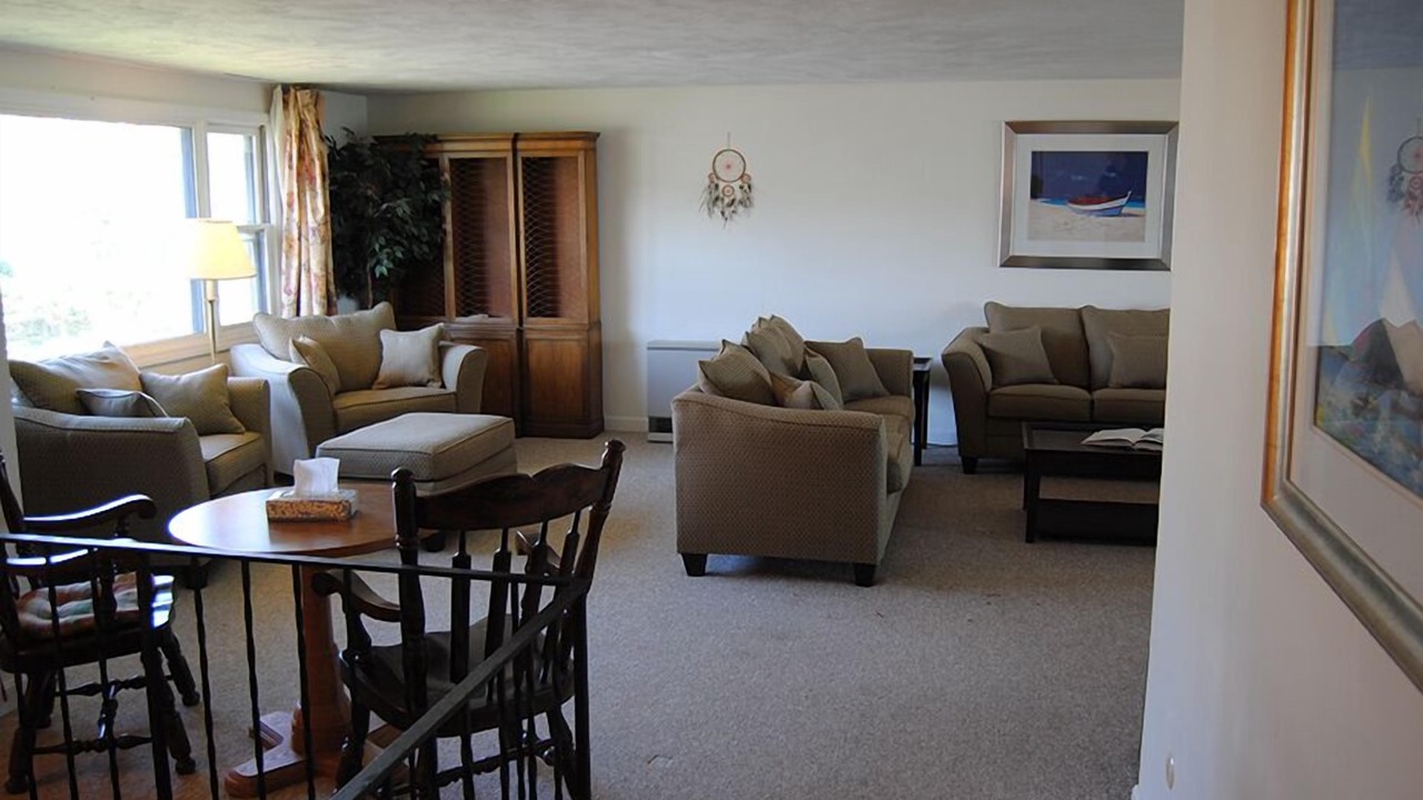 Photo of Livingroom in Pine Point