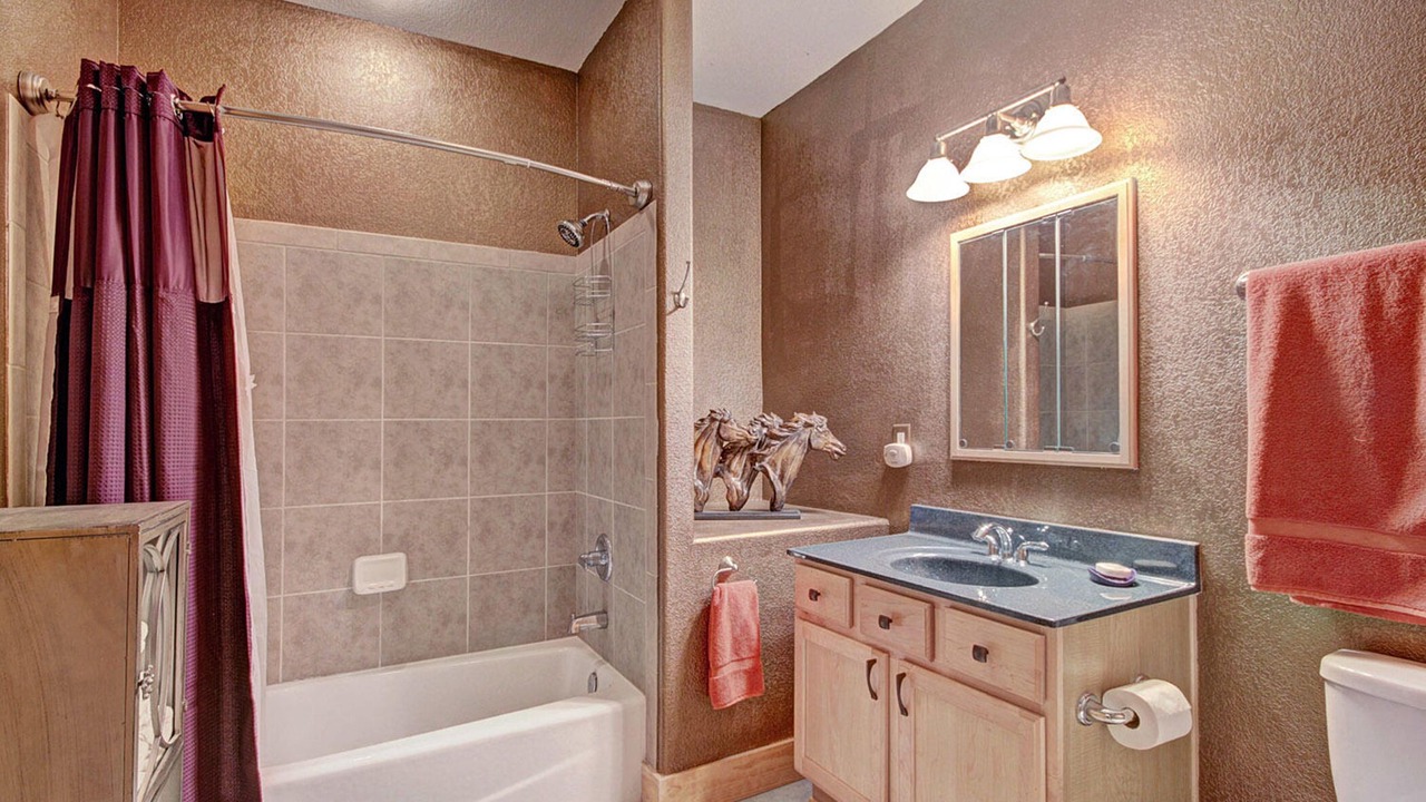 Photo of Others in Dillon