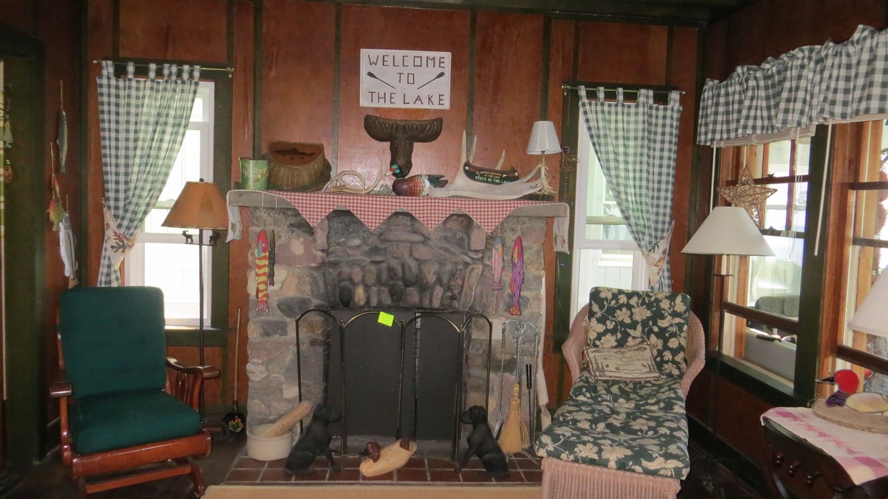 Photo of Livingroom in Fredonia