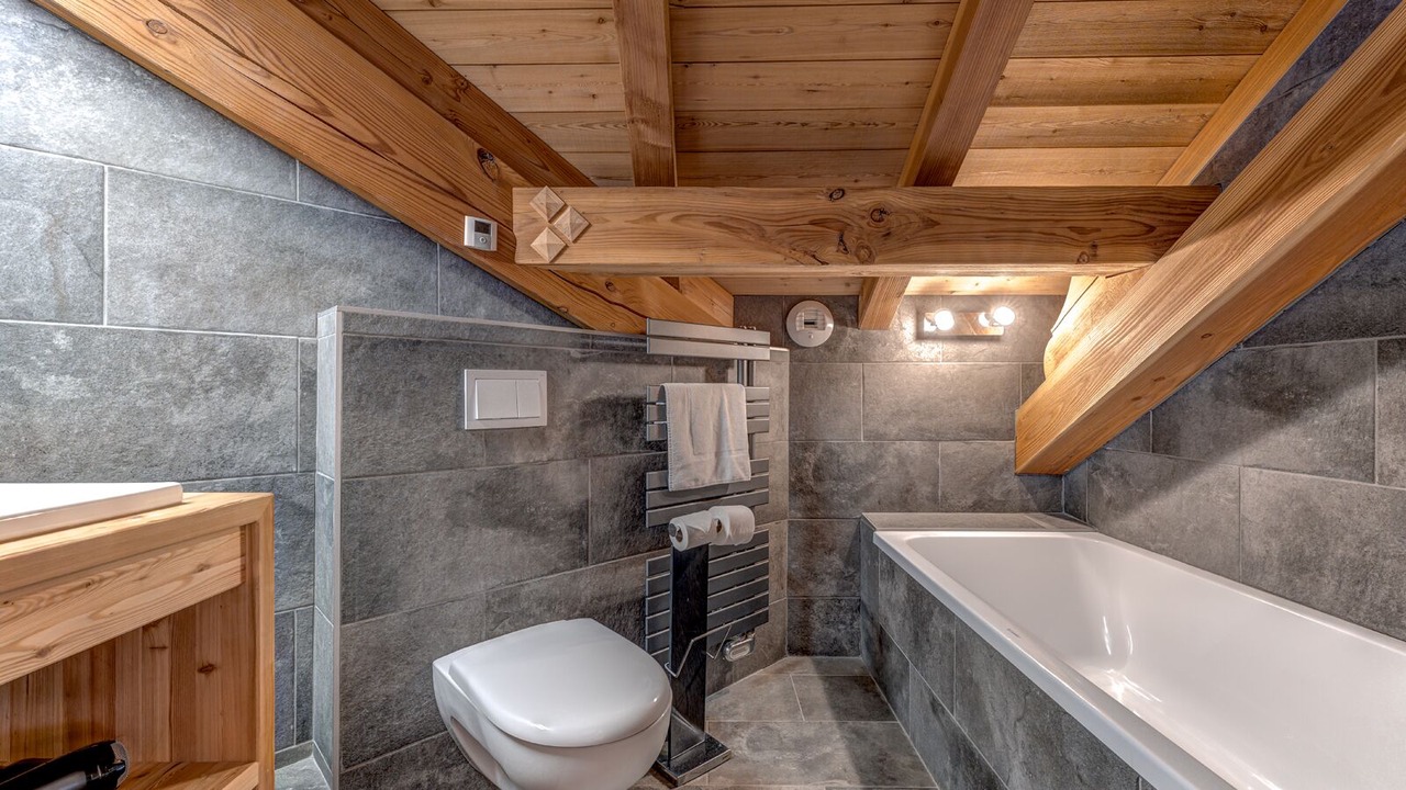 Photo of Bathroom in Viel-Alpe