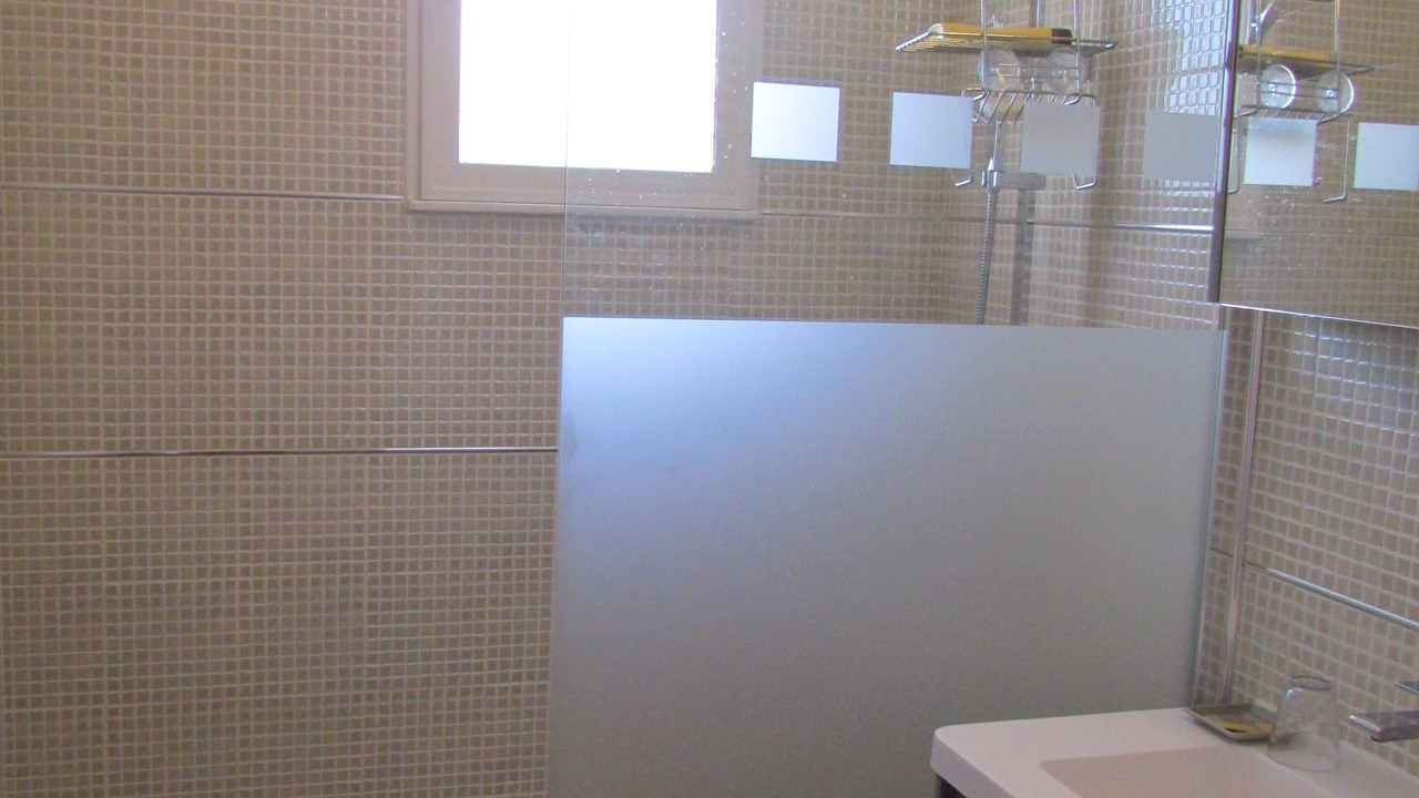 Photo of Bathroom in Port-Vendres