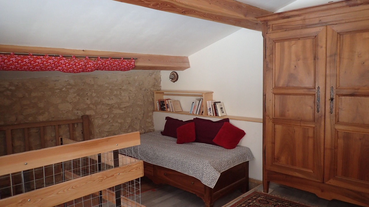 Photo of Bedroom in Curel