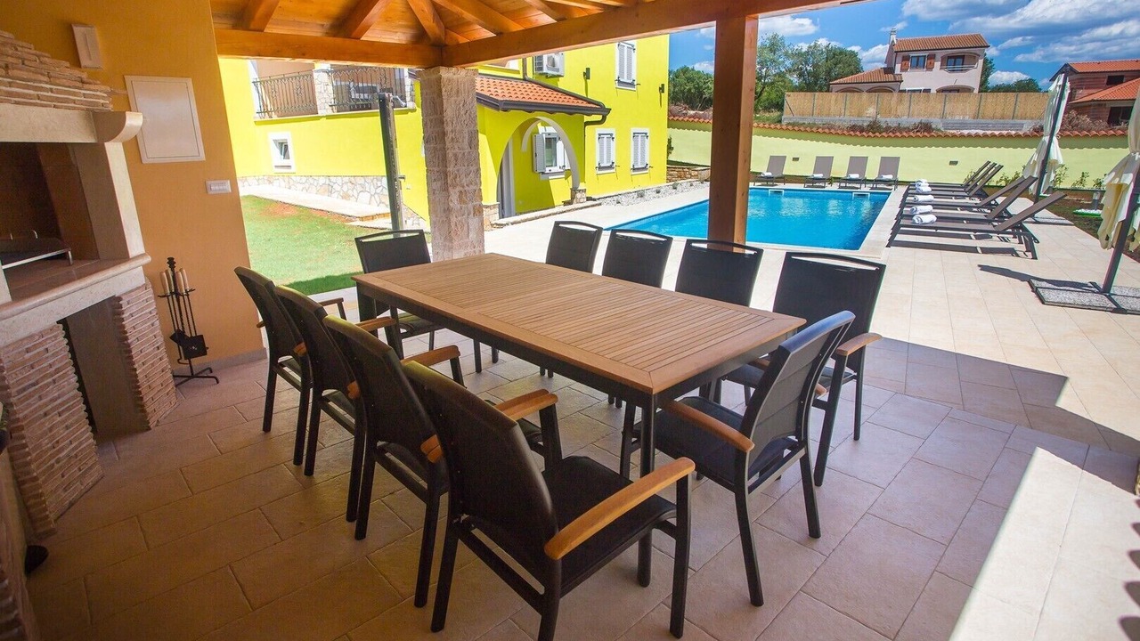 Photo of Outdoor in Musalez
