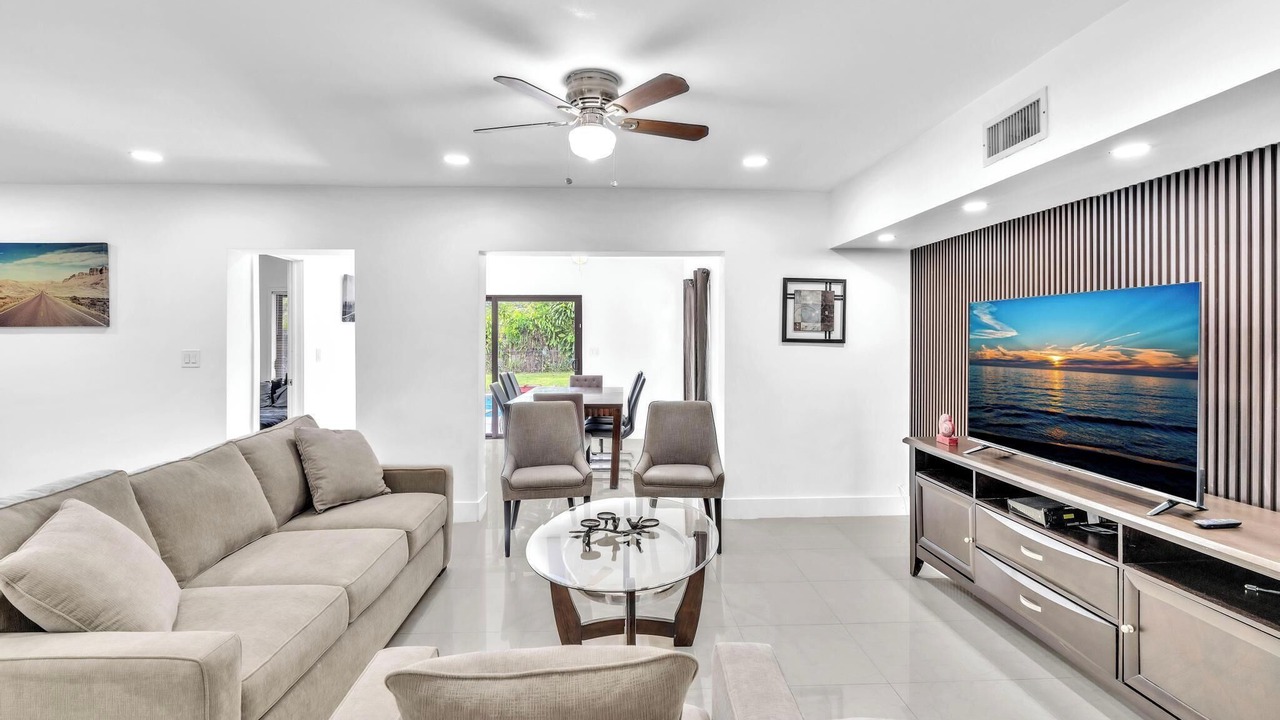 Photo of Livingroom in Plantation