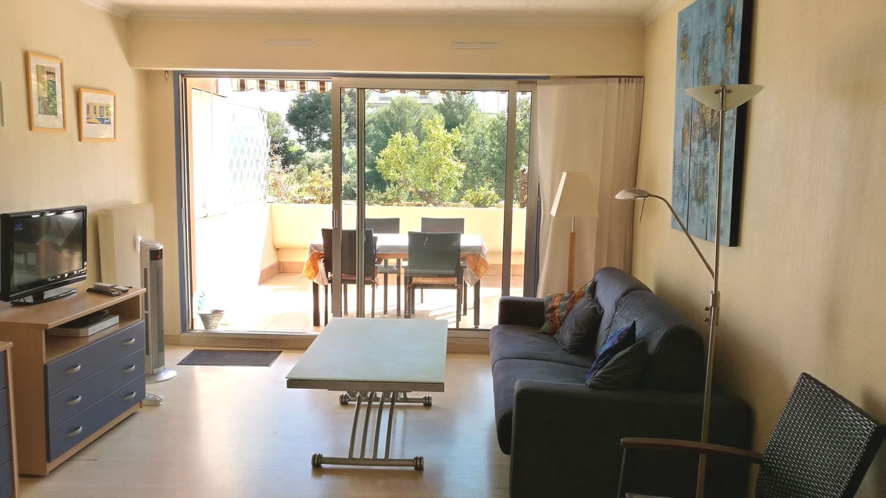 Photo of Livingroom in Fabron