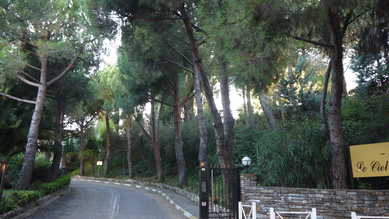 Photo of Outdoor in Fabron