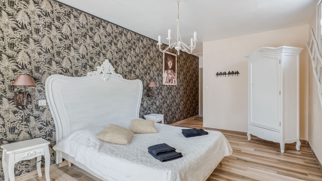 Photo of Bedroom in Tresques
