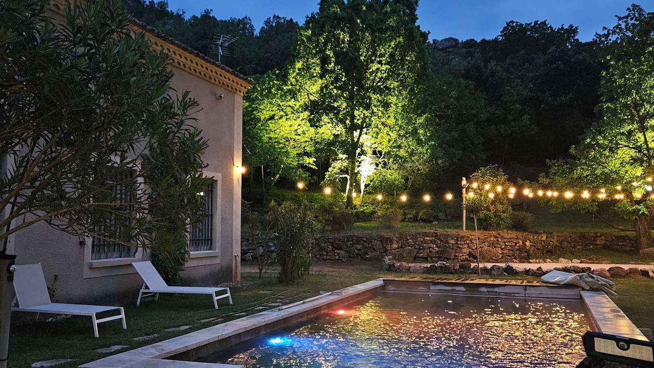 Photo of Outdoor in Saint-Victor-des-Oules