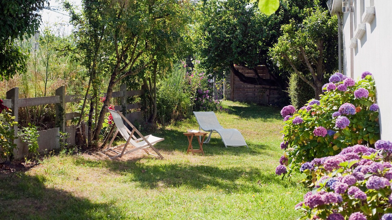 Photo of Outdoor in Billiers