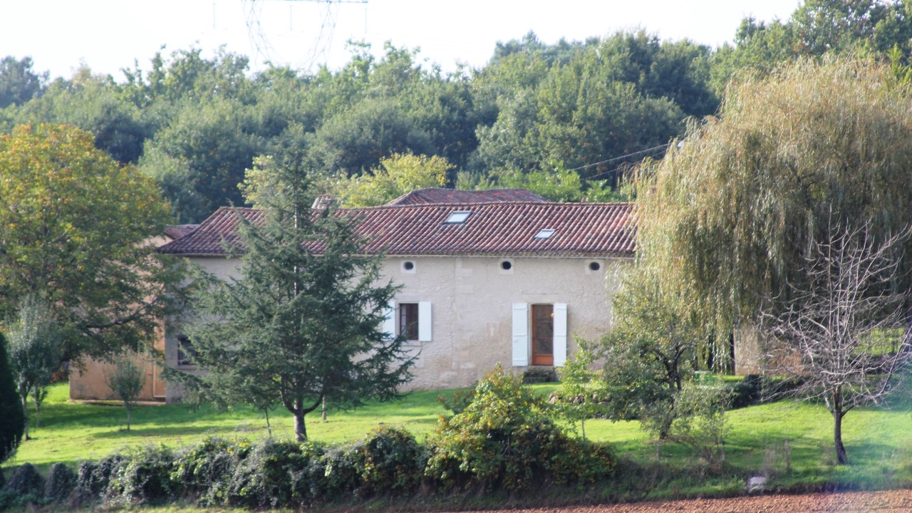 Photo of Outdoor in Saint-Leon-sur-l'Isle