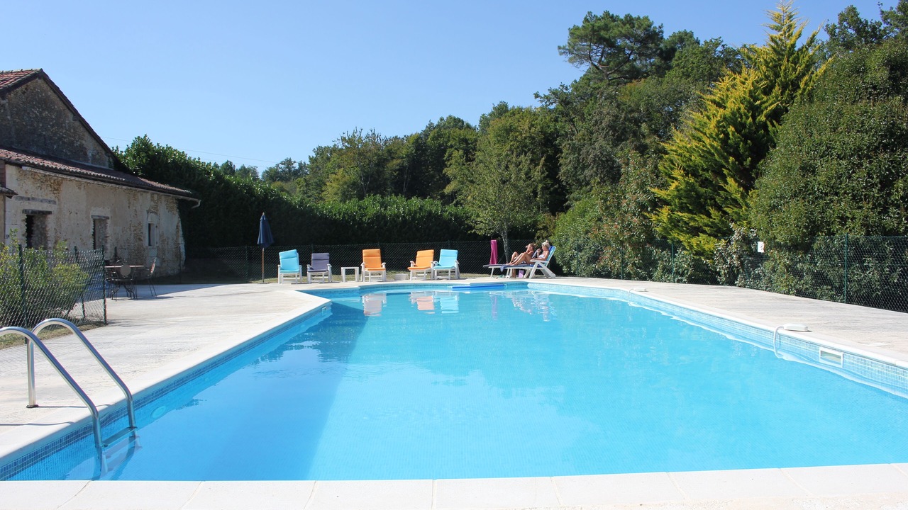 Photo of Outdoor in Saint-Leon-sur-l'Isle